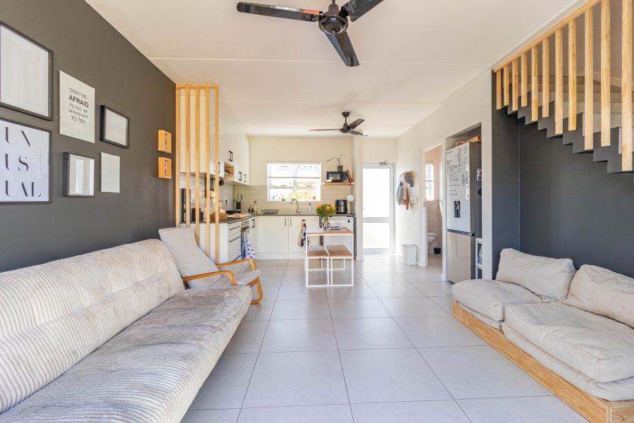 2 Bedroom Property for Sale in Honeydew Country Estate Western Cape